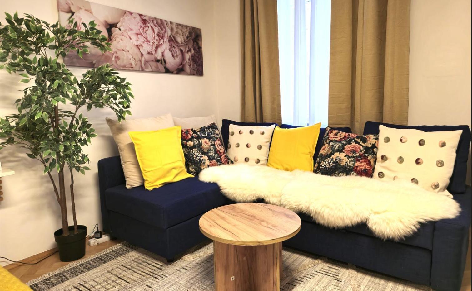 Apartment Near Schoenbrunn Palace Wien